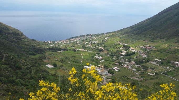 2 Salina foto valle testo